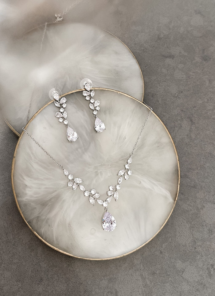 Carissa – Crystal Necklace - Jewellery - Wild Laurel