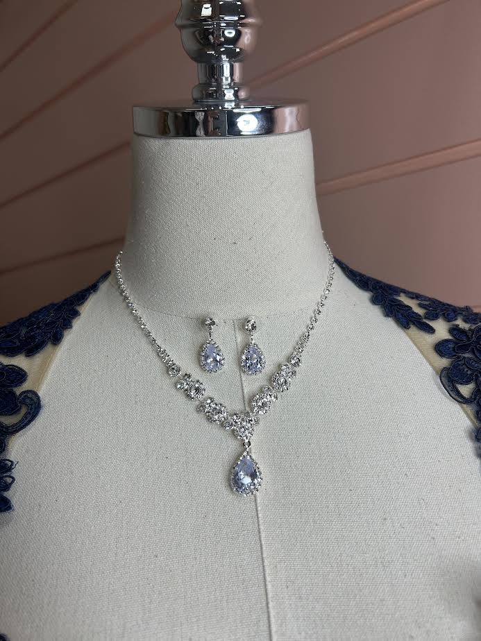 Crystal Teardrop Necklace and Earrings set