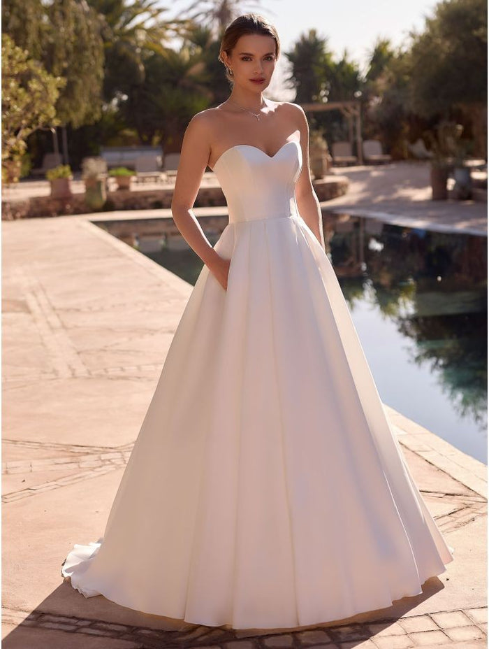 Daria Gown