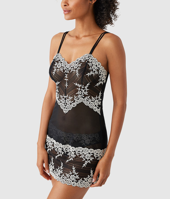 Embrace Lace® Chemise: Black