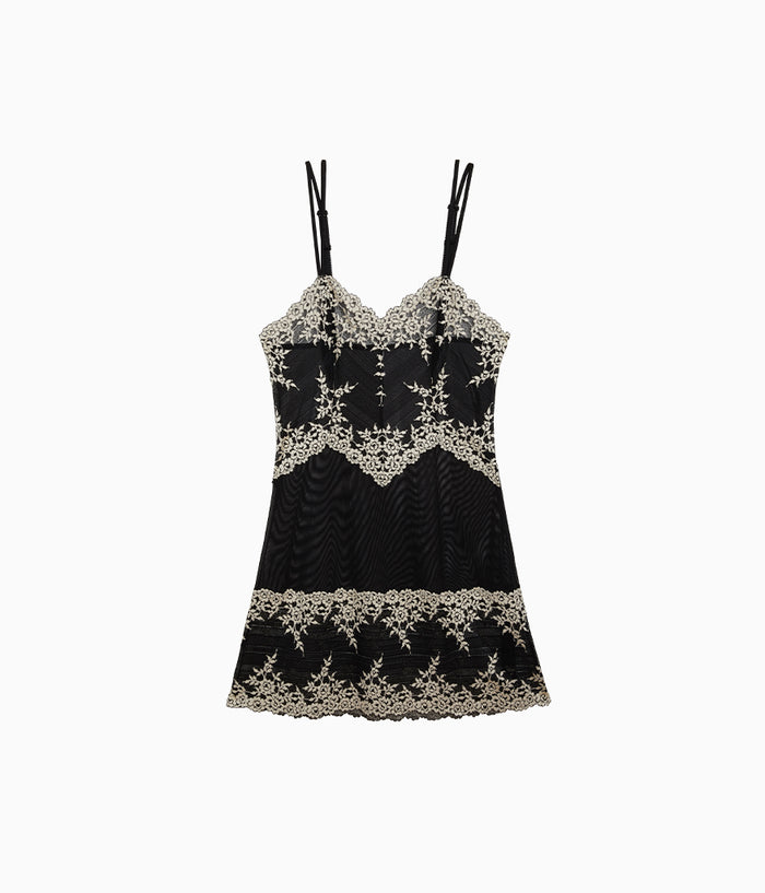 Embrace Lace® Chemise: Black