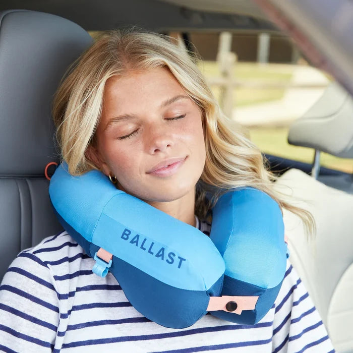 Fly Pillow Tropical Blue