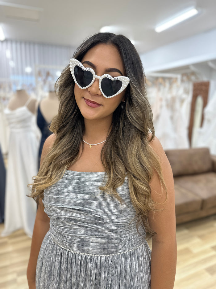 Full Pearl Bride to Be Heart Sunglasses - Giftware - Honey Fawn Boutique