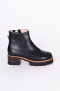 Isabella Anselmi Womens Black Boots  Size EU 38