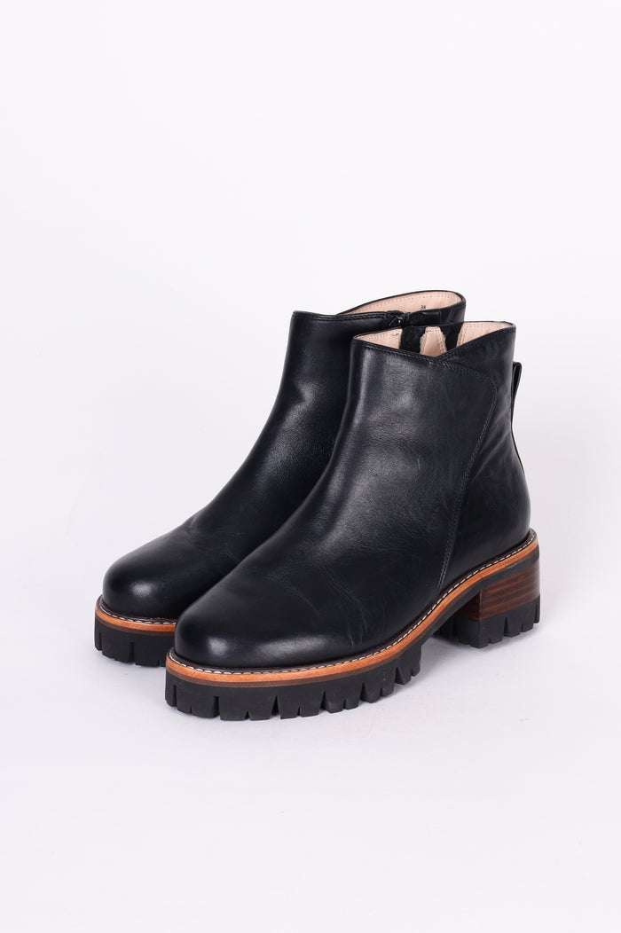 Isabella Anselmi Womens Black Boots  Size EU 38