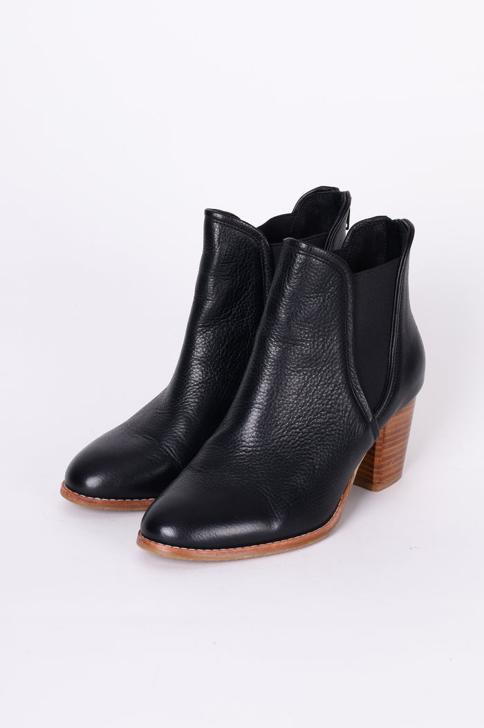 Isabella Anselmi Womens Black Boots  Size EU 39