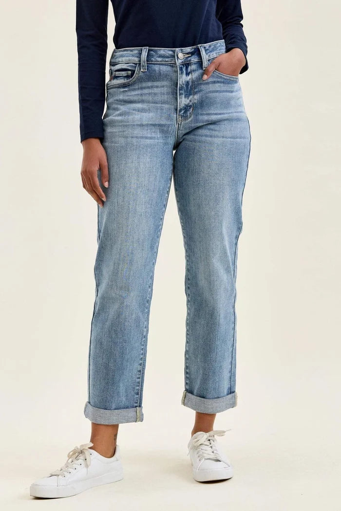 Judy Blue Mid Rise Billie Light Wash Cuffed Boyfriend Jeans