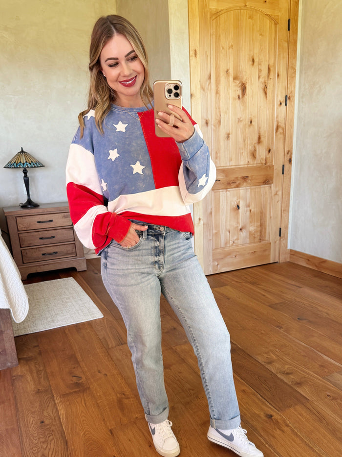 Judy Blue Mid Rise Billie Light Wash Cuffed Boyfriend Jeans