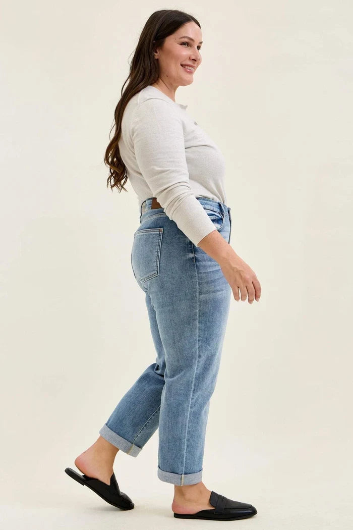 Judy Blue Mid Rise Billie Light Wash Cuffed Boyfriend Jeans