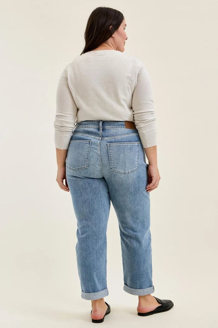 Judy Blue Mid Rise Billie Light Wash Cuffed Boyfriend Jeans