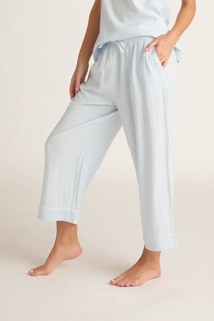 Faceplant Dreams Linen Capri Pant | Sky