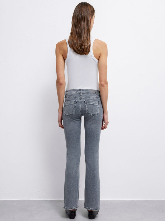 MAVI - Bella, Mid-Waist, Slim Bootcut, Rise Lt Smoke Str