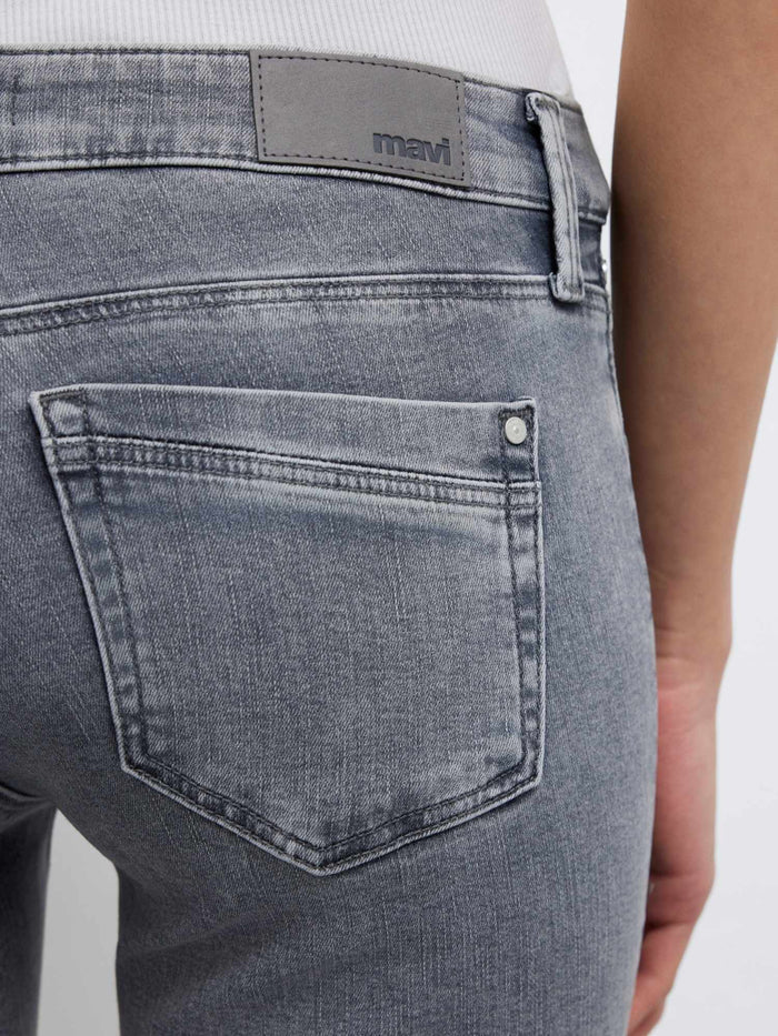 MAVI - Bella, Mid-Waist, Slim Bootcut, Rise Lt Smoke Str