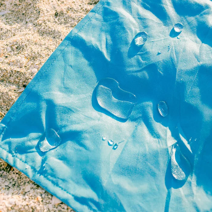 Oasis Beach Blanket Retro Palm