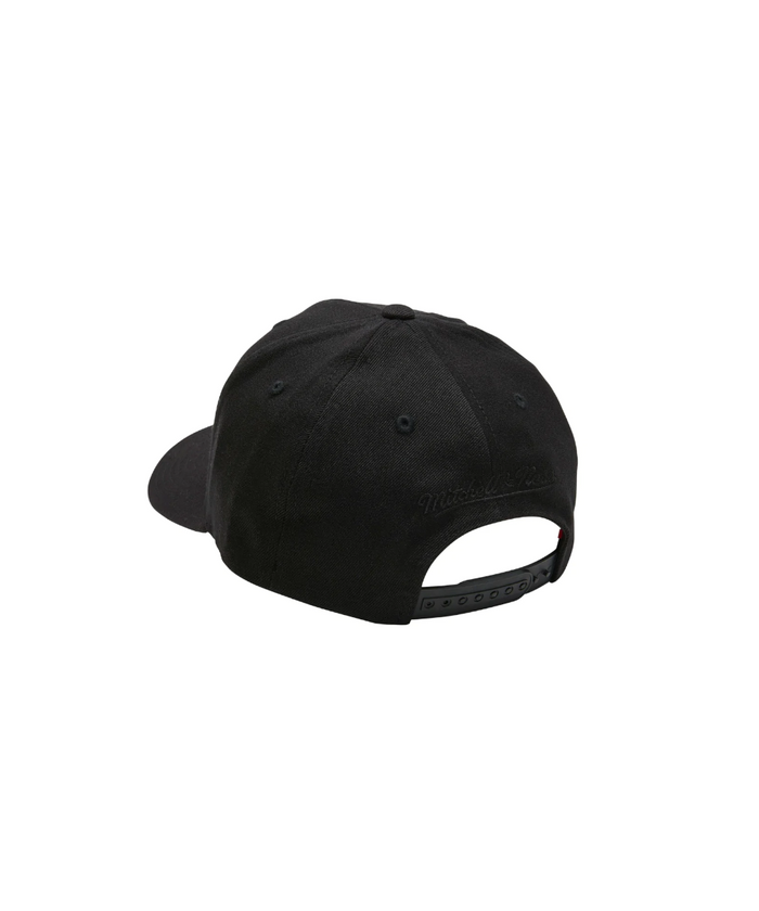 Philadelphia 76ers Classic Red Snapback Hat by Mitchell & Ness