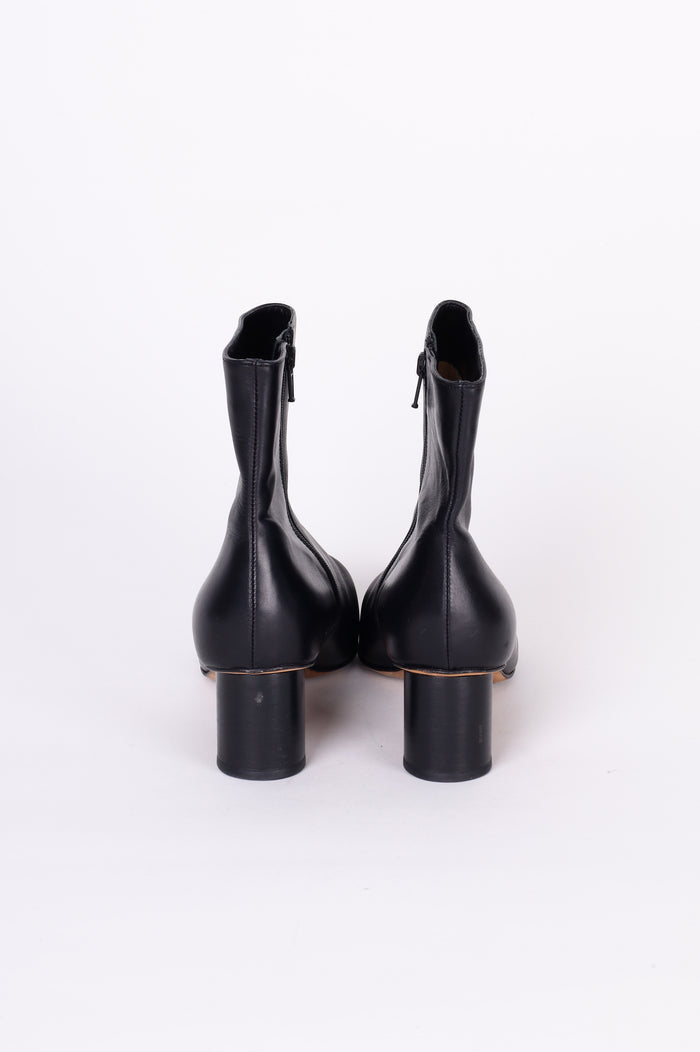 Rebe Womens Black Boots  Size EU 39