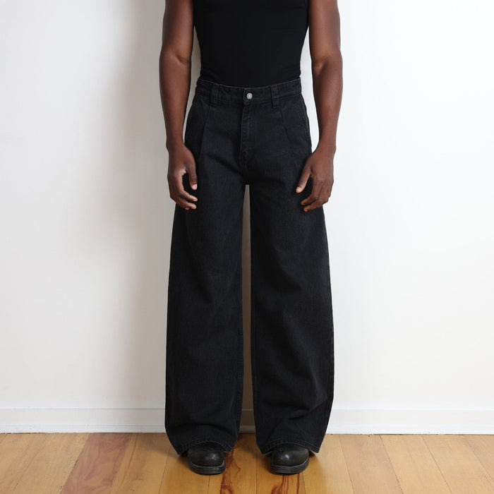 Shibuya Pleated Jeans | Baggy, Wide-Leg Stoned Black