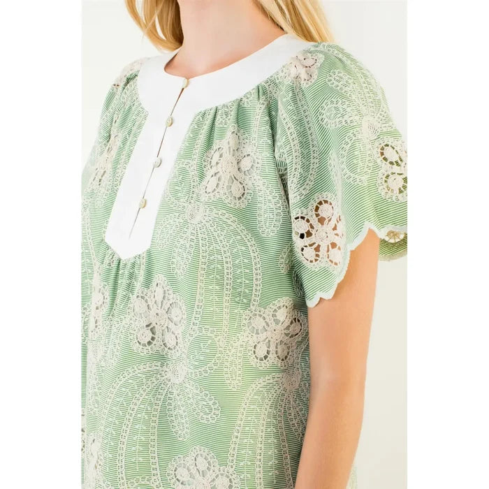 Short Sleeve Lace-Like Pattern Top
