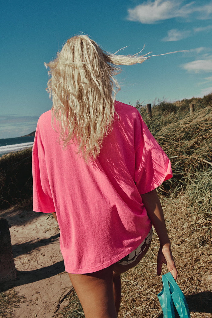 Tackle Tee | Hot Pink
