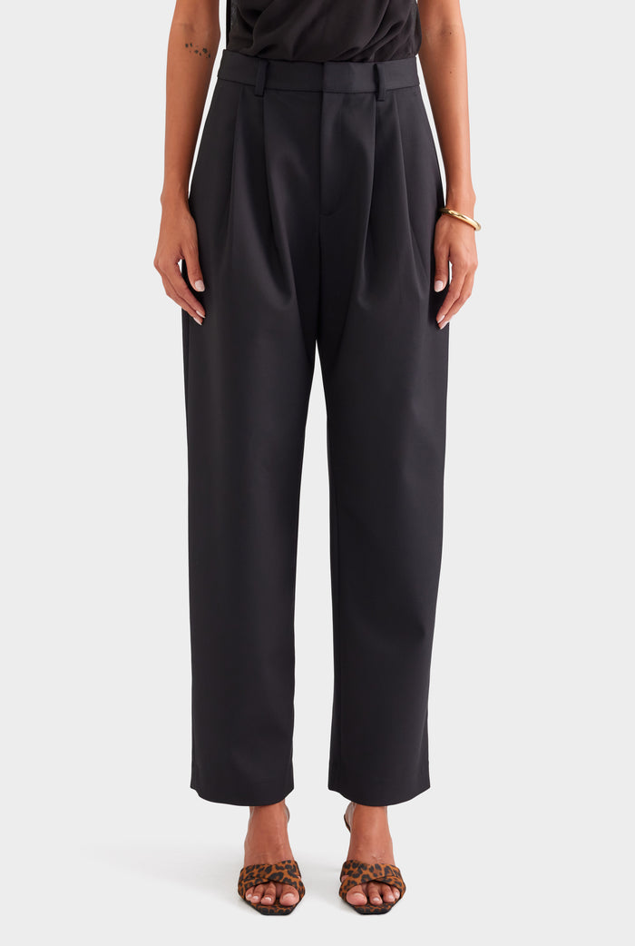 Wool Twill Tapered Pleat Trouser - Black